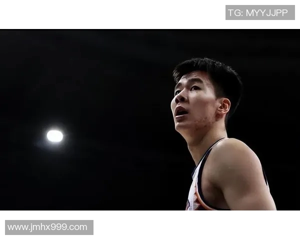 羽毛球场上的追梦旅程：李敏的奋斗与成长故事